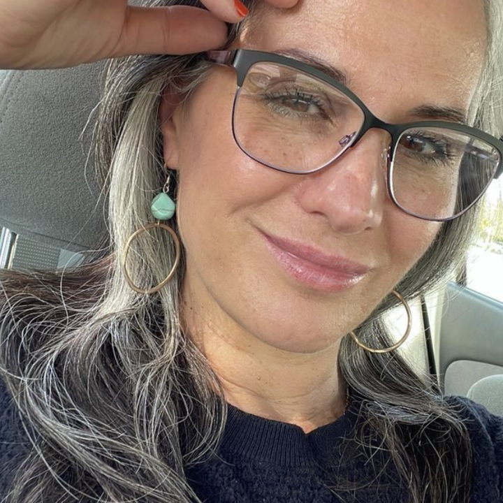 Review by — Cinzia P